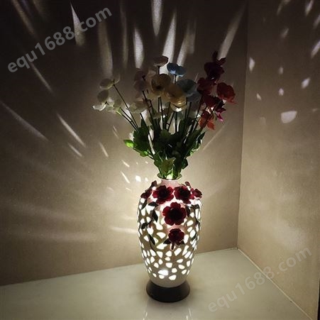 欧美流行现代家居陶瓷镂空花瓶小夜灯无线智能遥控夜灯客厅书房睡房装饰灯智能灯