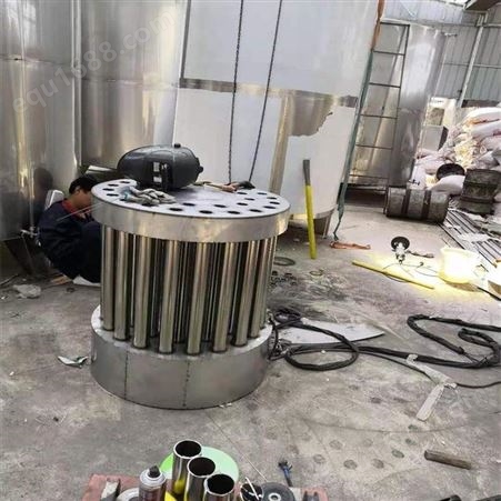 鸿运达酿酒冷却器设备 酿酒甄锅冷馏器 酿酒蒸馏器 不锈钢冷却器 风冷冷却器