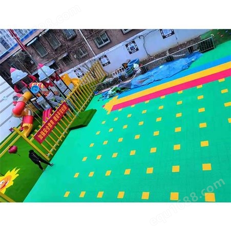 悬浮地板 悬浮地板拼装 幼儿园室外悬浮地板